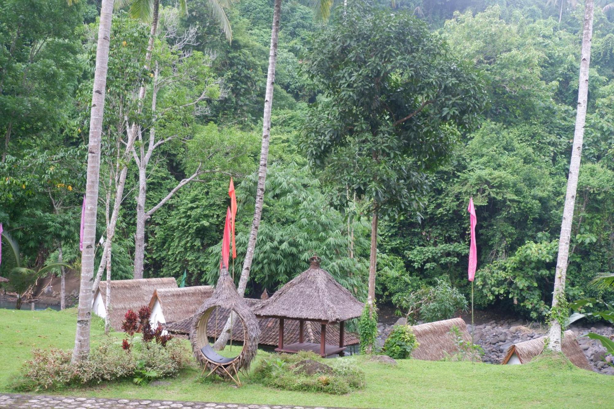 Aum Resort Pulukan Esterno foto