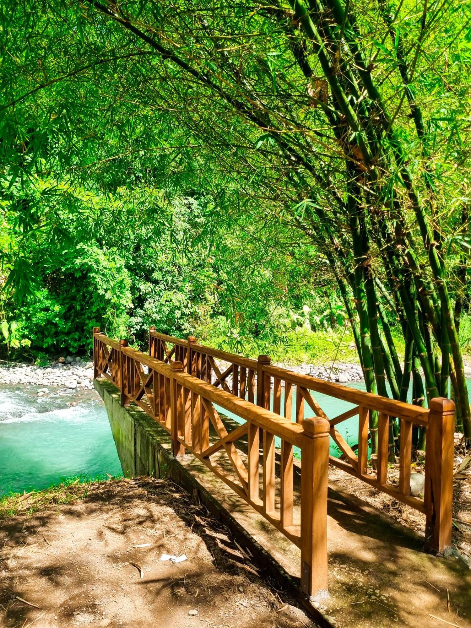 Aum Resort Pulukan Esterno foto